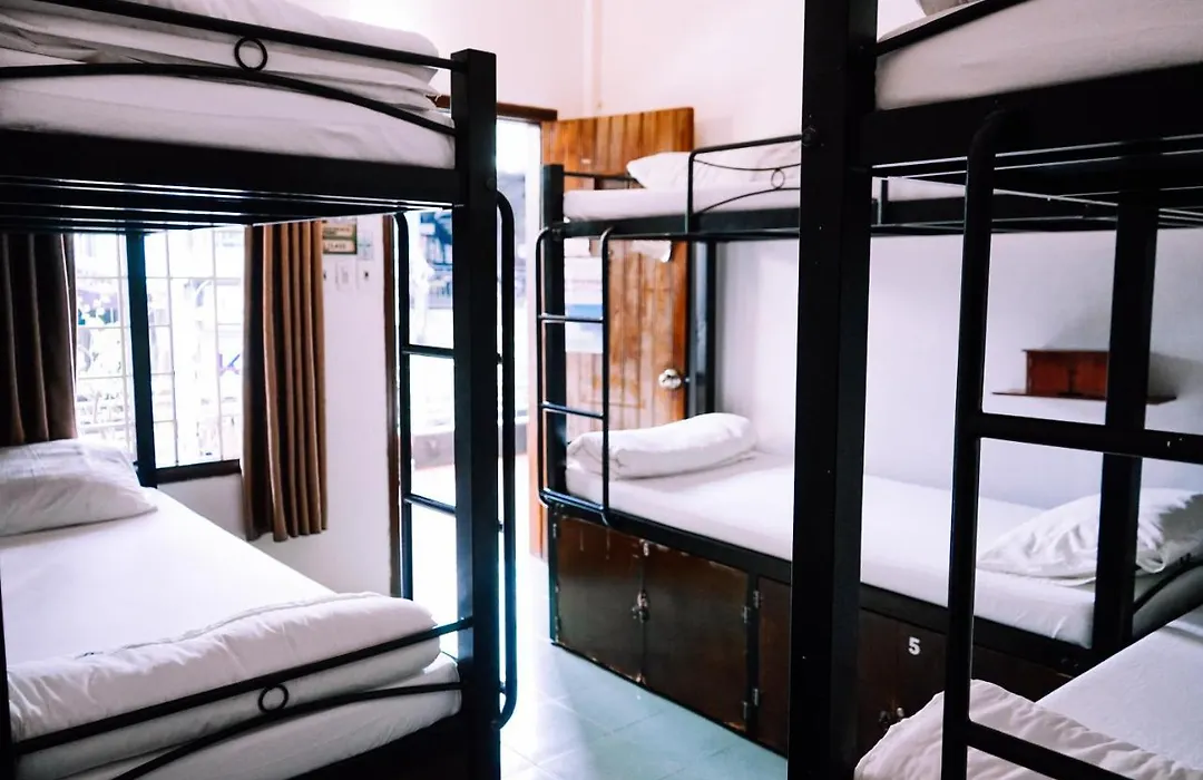 Vietnam Backpacker Hostels - Hue-1